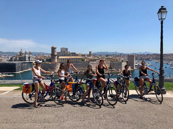 Grand Tour of Marseille by electric bicycle : the Fada Tour Half day guided tour of Marseille with ebike : le grand tour du Fada